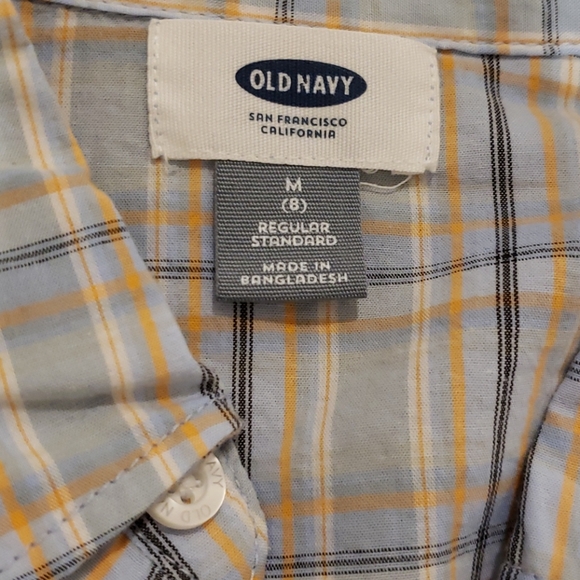 2 Button down shirts - Picture 3 of 3